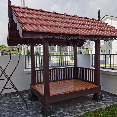 Pesona Suri Homestay Batu Pahat Dış mekan fotoğraf