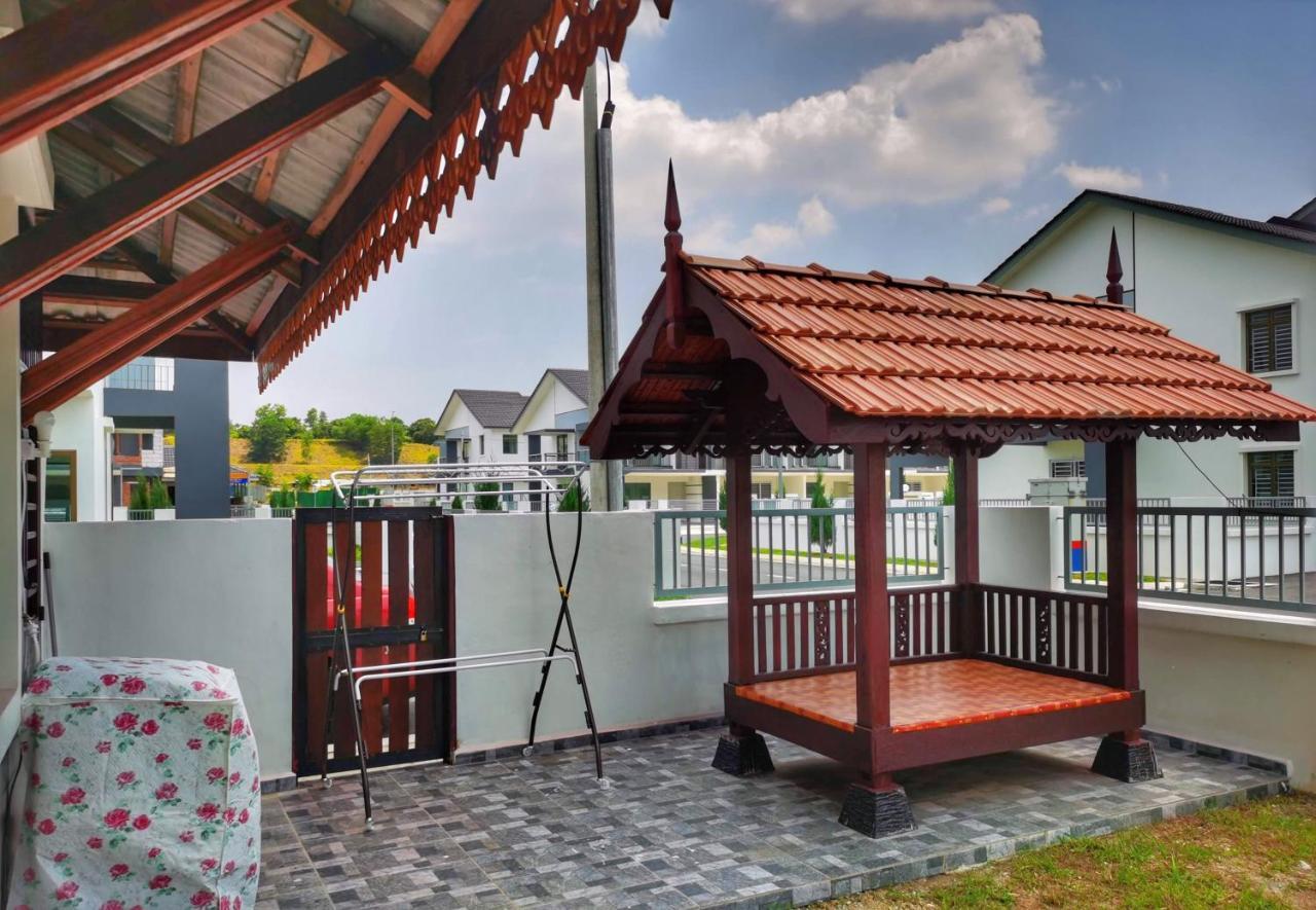Pesona Suri Homestay Batu Pahat Dış mekan fotoğraf