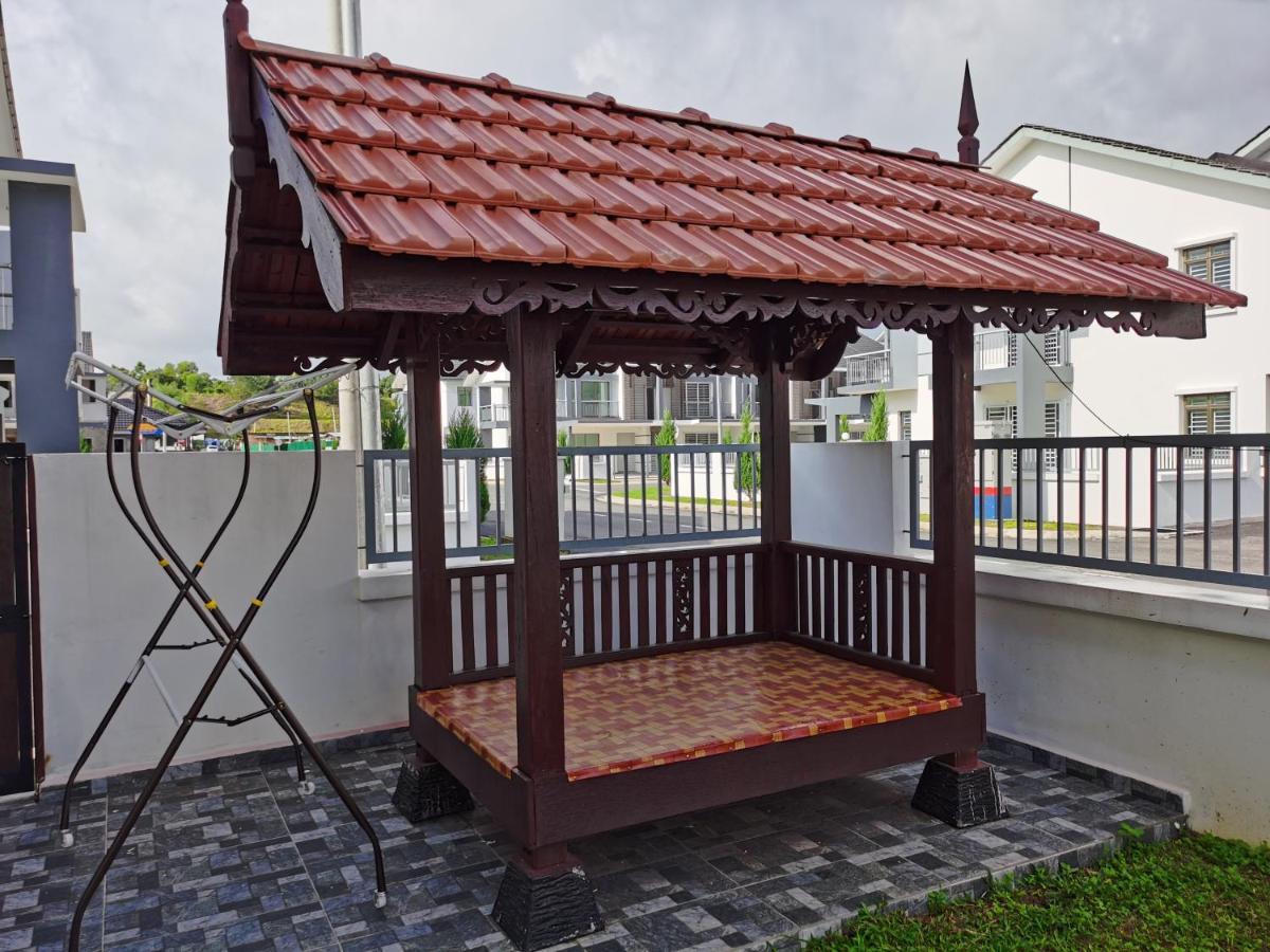 Pesona Suri Homestay Batu Pahat Dış mekan fotoğraf